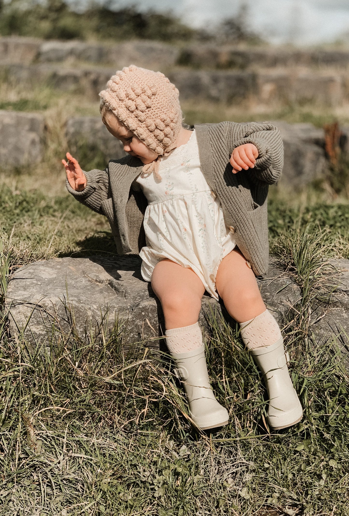 CHUNKY KNIT OVERSIZED CARDIGAN IN KHAKI - Vintage Blossom