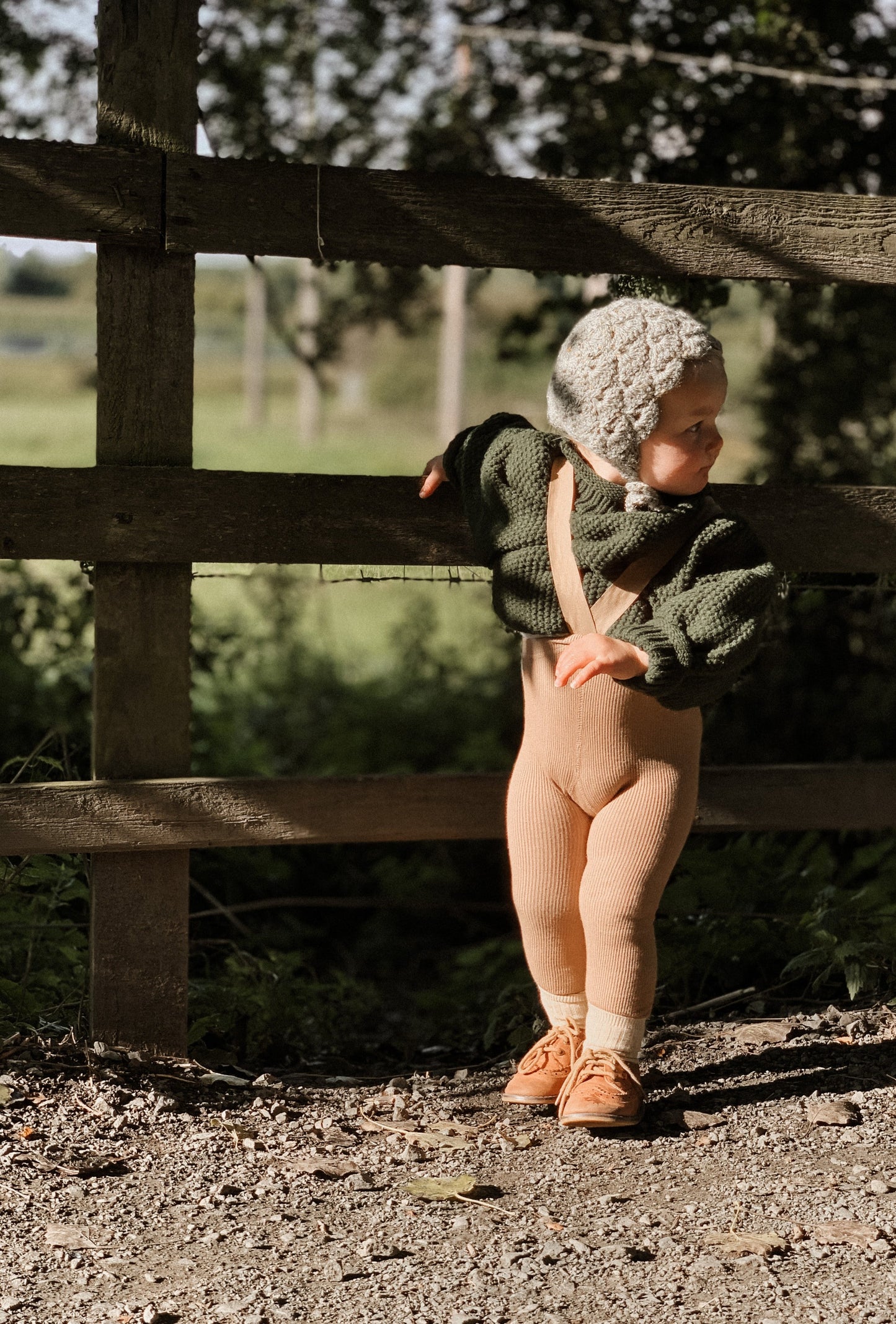BRACED LEGGINGS IN DARK BEIGE - Vintage Blossom