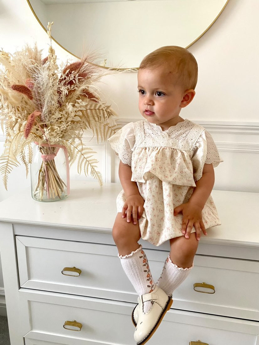 CHARLOTTE BRODERIE DETAIL ROMPER - Vintage Blossom