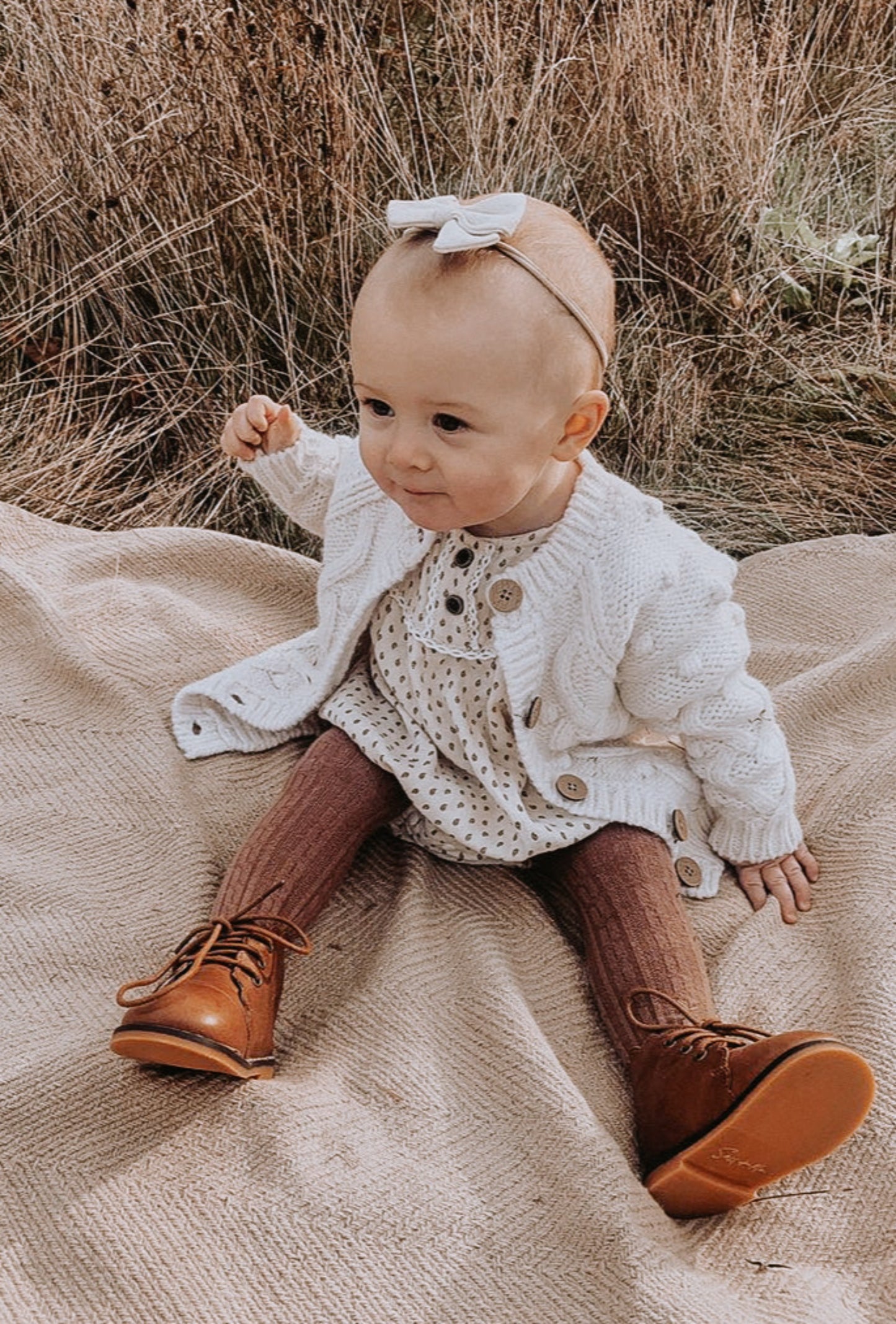 MIA NEUTRAL DOT ROMPER - Vintage Blossom