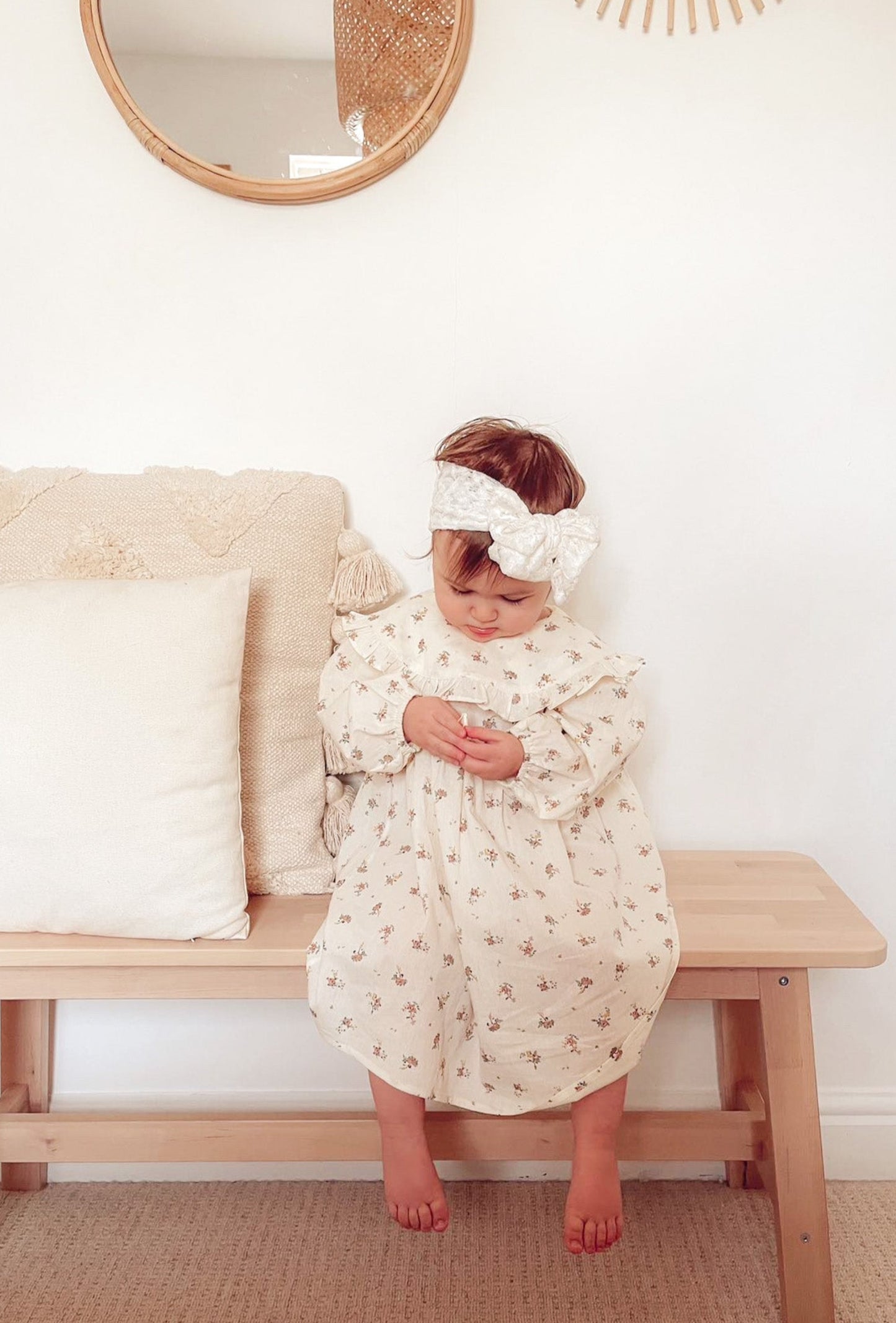 DOROTHY NEUTRAL OVERSIZED COLLAR ONE PIECE DRESS - Vintage Blossom