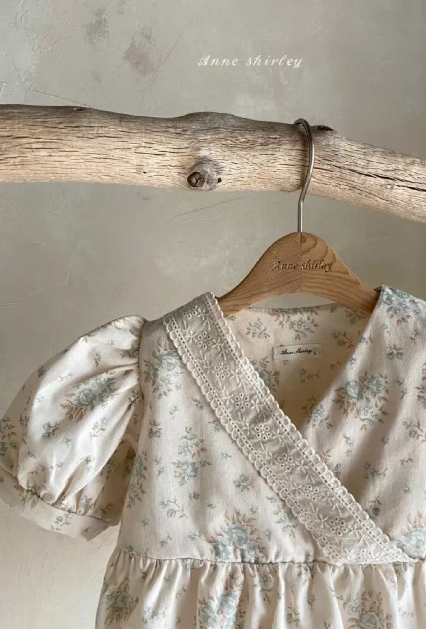 WILLOW LACE TRIM FLORAL ROMPER - Vintage Blossom