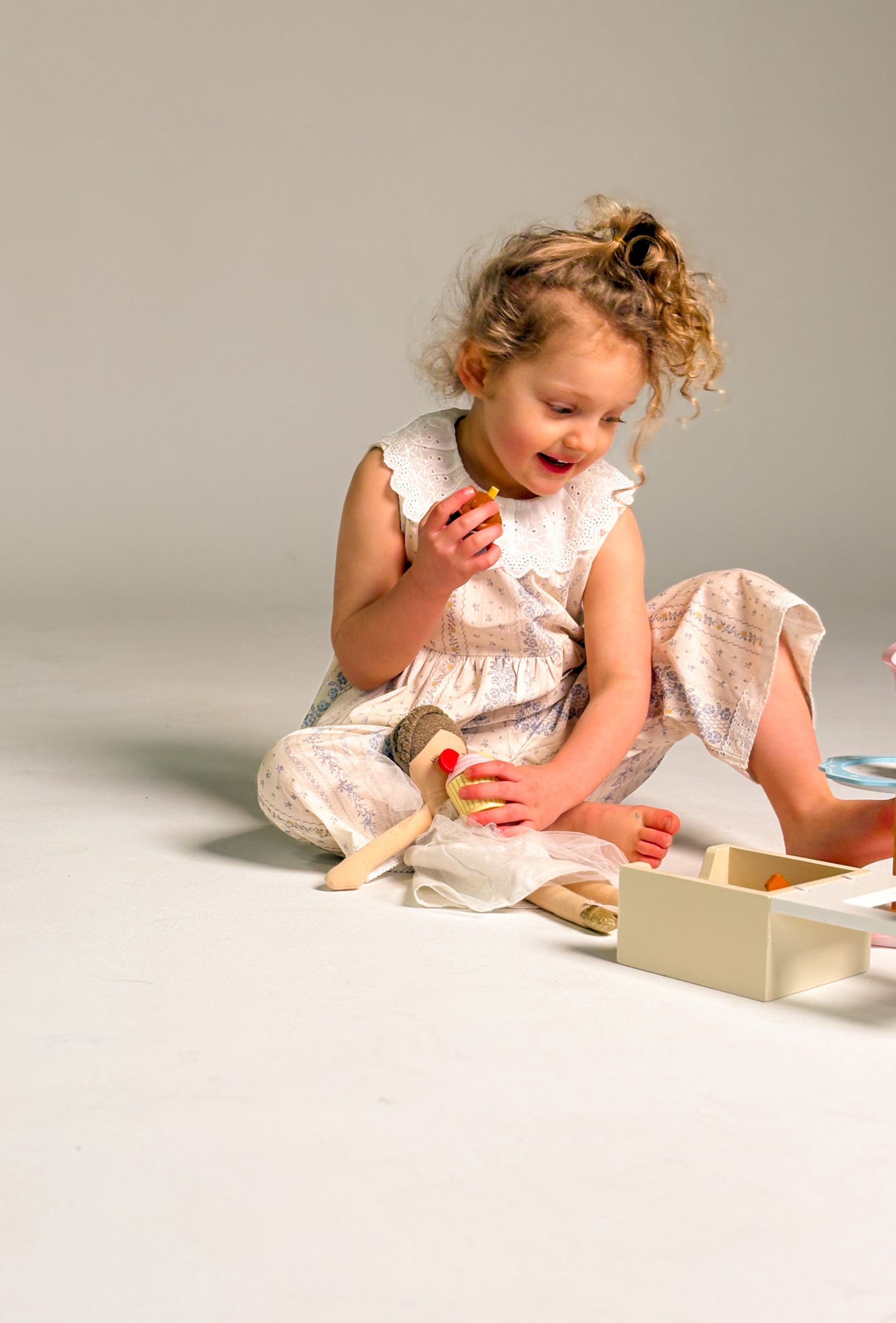 GIRLS TROUSER AND TOP CO-ORD - Vintage Blossom