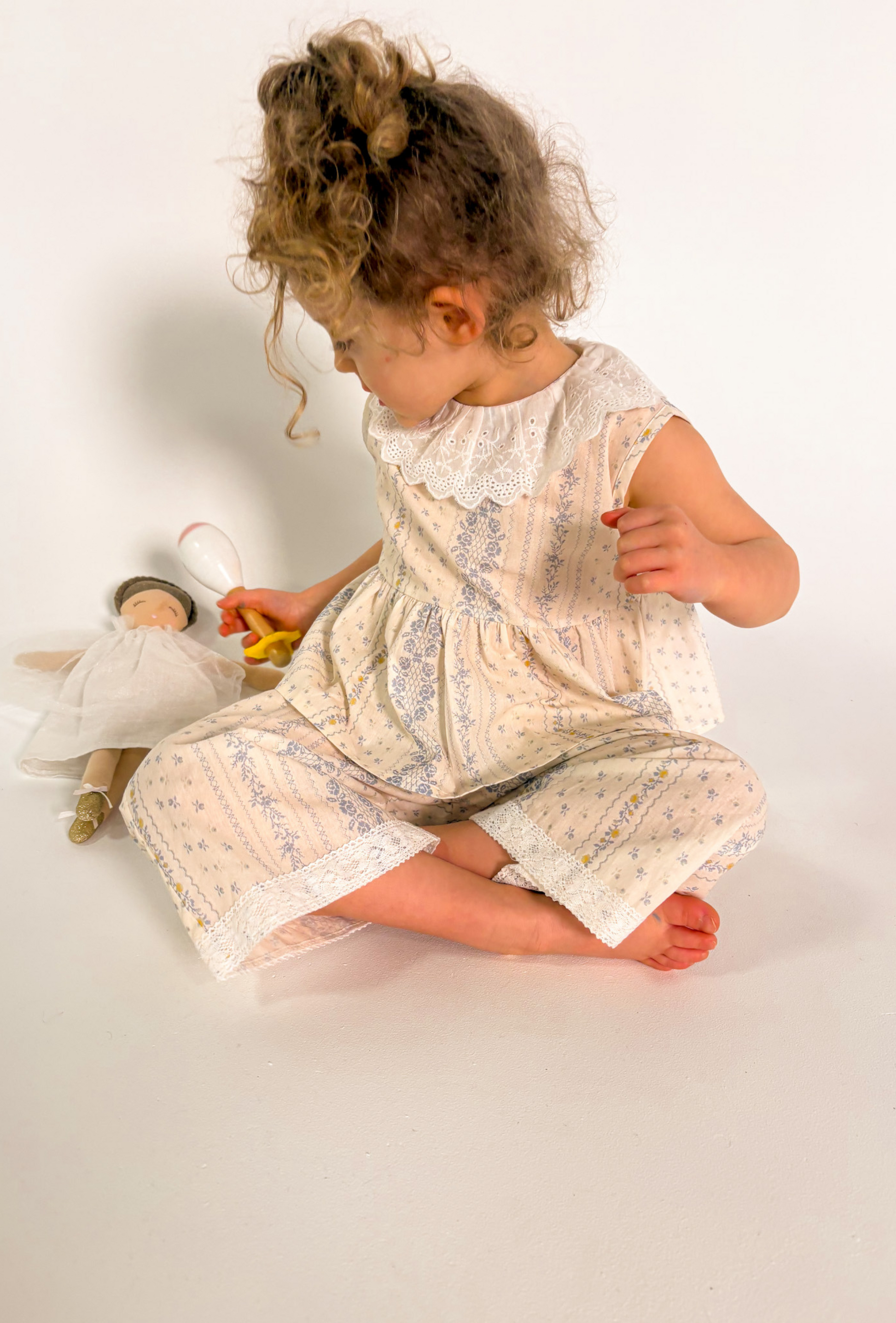 GIRLS TROUSER AND TOP CO-ORD - Vintage Blossom