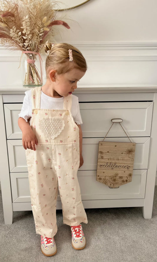 CREAM/FLORAL OVERSIZED DUGAREES - Vintage Blossom