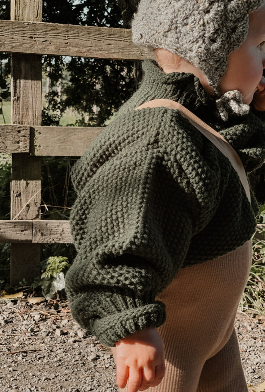 BOTTLE GREEN OVERSIZED KNIT JUMPER - Vintage Blossom