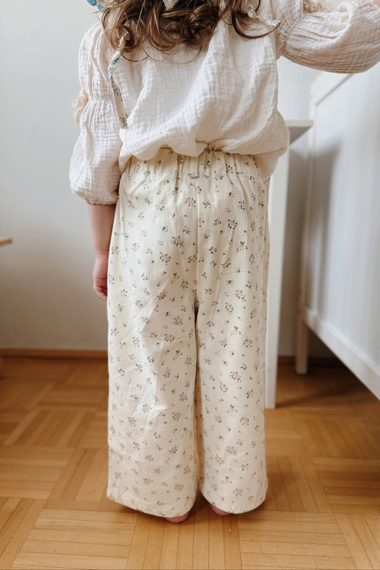 Girls floral oversized trousers with pockets