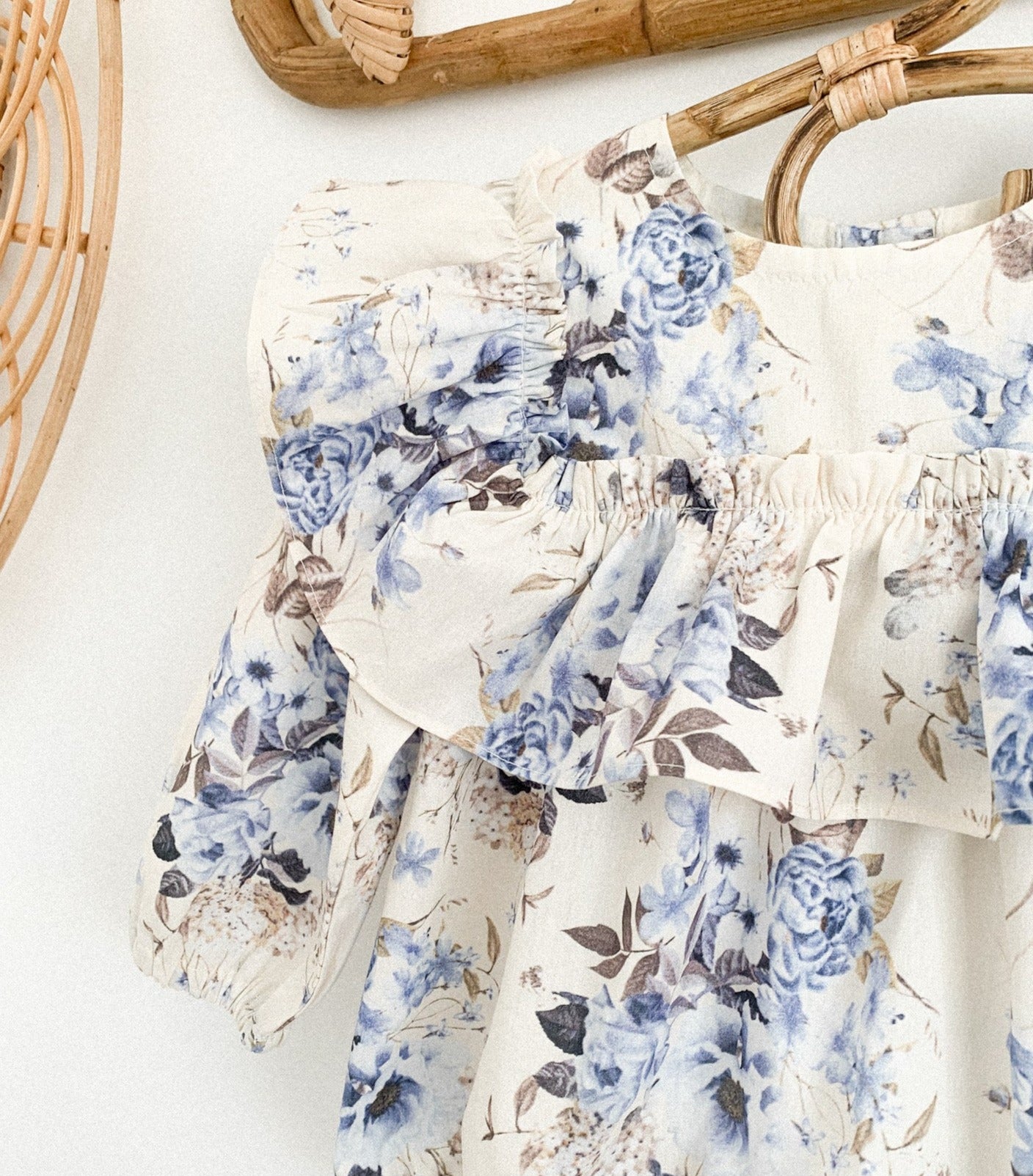 PENNY RUFFLE COLLAR FLORAL ROMPER - Vintage Blossom