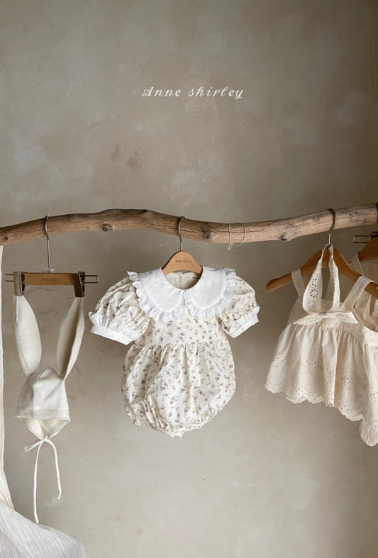 MOENA RUFFLE LACE COLLAR DITSY PRINT ROMPER - Vintage Blossom